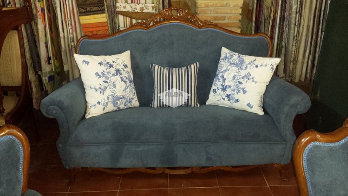 Confección de cojines para sofás, sillones, ...